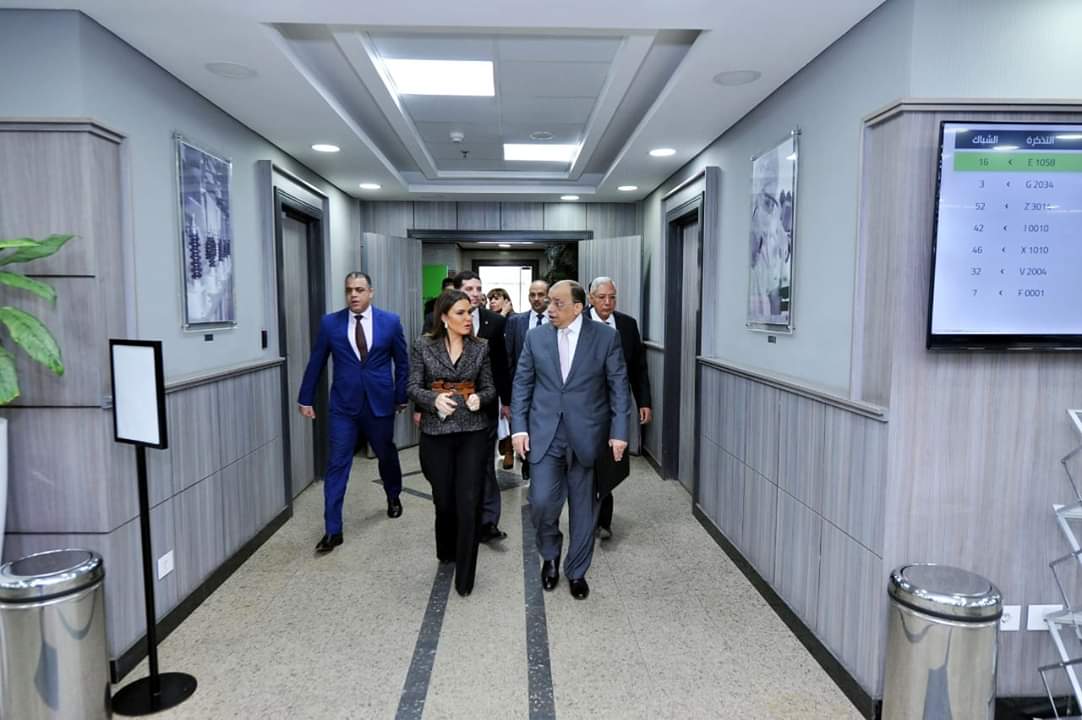 وزيرا الاستثمار والتعاون الدولى والتنمية المحلية يبحثان تطوير فروع مركز خدمات المستثمرين بالمحافظات