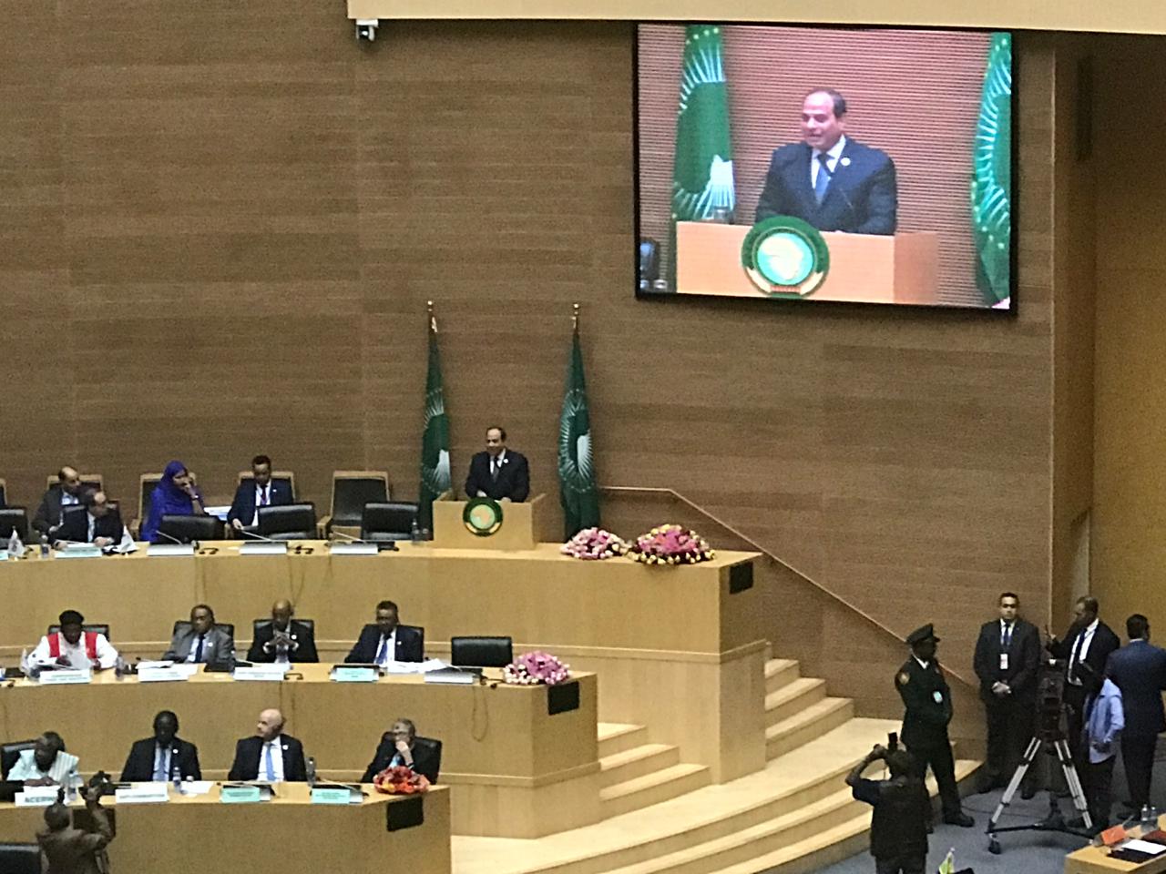 الرئيس السيسى يتسلم رئاسة الاتحاد الإفريقى من نظيره الرواندى