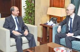 وزير التجارة يبحث مع سفير اليابان الإعداد لزيارة كبرى الشركات اليابانية للقاهرة