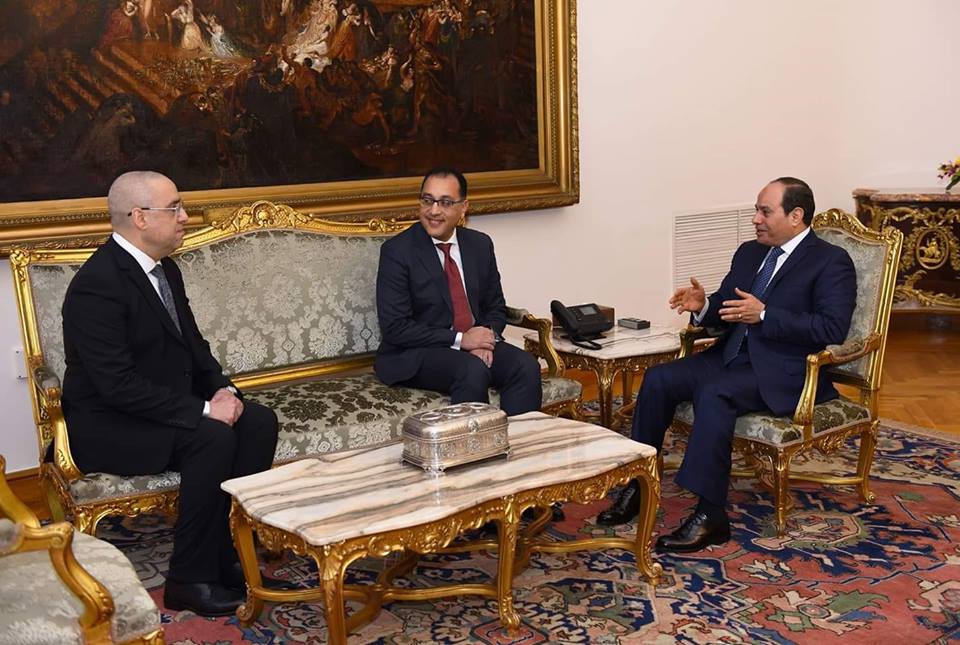 الرئيس السيسي يستعرض خطة واستراتيجية وزارة الإسكان