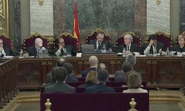 مدريد تشهد مقاضاه اثني عشر قياديا انفصاليًا كاتالونيا