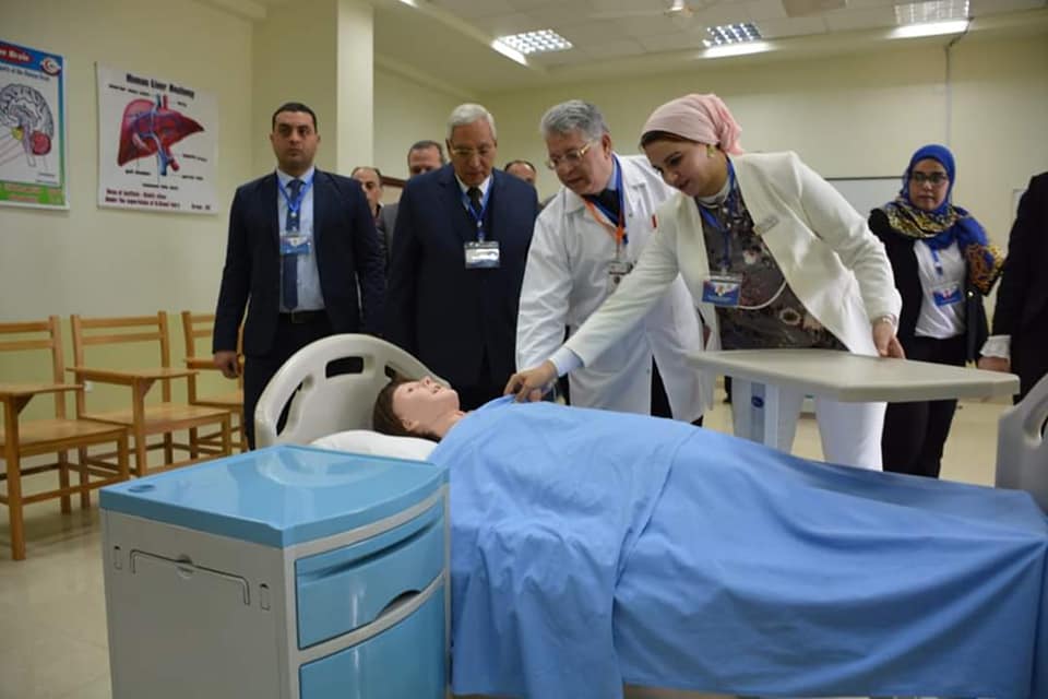 محافظ الدقهلية يفتتح قاعه ” غنيم ” في معهد التمريض بشربين