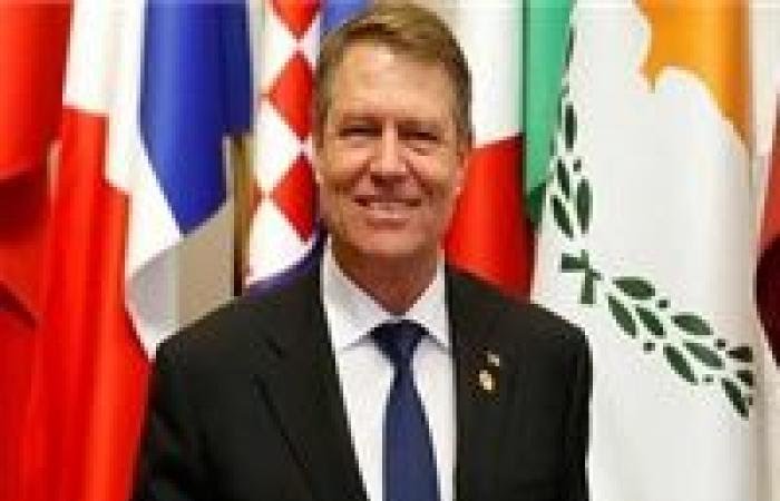 قمة مصرية رومانية على هامش القمة العربية الأوروبية بشرم الشيخ