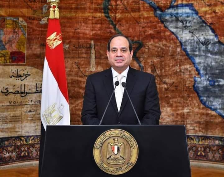 الرئيس السيسي يطلع على حالة مصابى حادث محطة مصر وسير التحقيقات