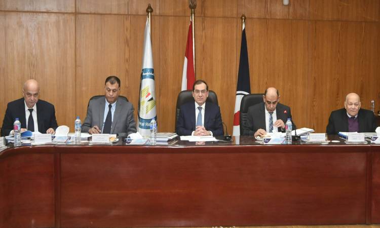 وزير البترول يعتمد نتائج أعمال «إيبروم» خلال 2018