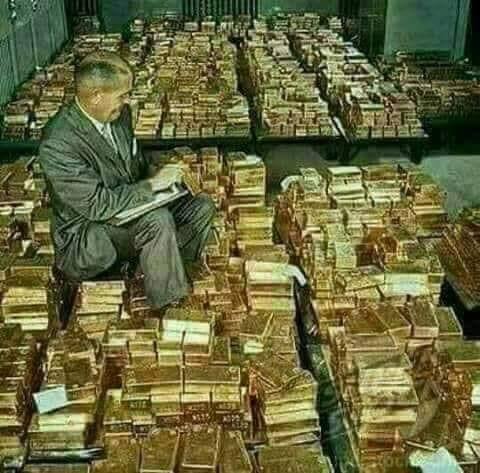 اغني أغنياء العالم يموت جوعا وعطشا