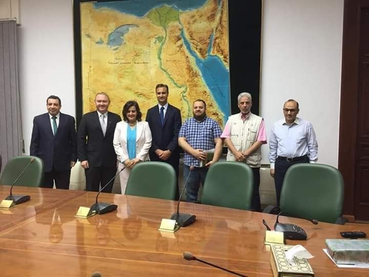 نائب وزير الزراعة تبحث مع سفير نيوزيلاندا تعزيز اوجه التعاون و نقل التكنولوجي بين البلدين