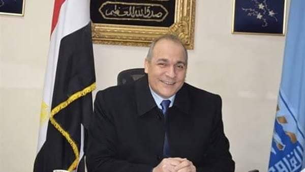 تكريم رائد القوافل التجريبية بالقاهرة