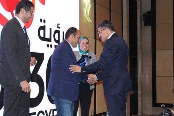 "حاتم خاطر" يحصد " جائزة رواد العمل التطوعي لعام 2019" في "اسبوع التنمية المستدامة"