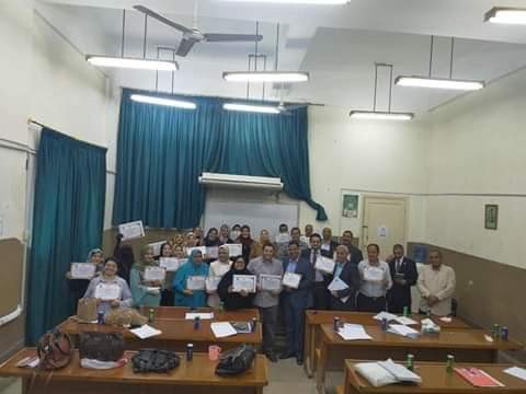 فاعليات ختام دورة الإعداد لشغل الوظائف الإدارية بمديرية التنظيم والإدارة بالفيوم