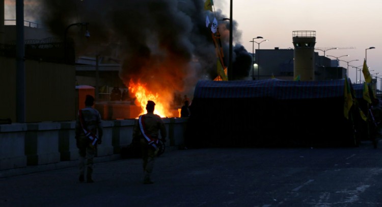 صواريخ تستهدف مقر السفارة الأمريكية في بغداد