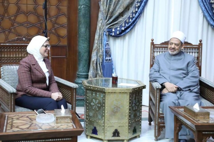 وزيرة الصحة تلتقي بـ "الطيب" لإلحاق أطباء الأزهر ببرنامج التعلم والتدريب بطب هارفارد