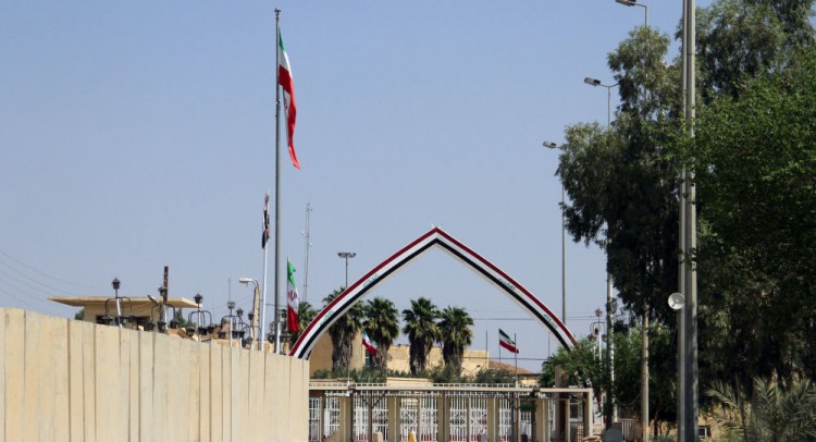 بعد إغلاق المنافذ الحدودية... مسؤول إيراني يؤكد استمرار الأنشطة التجارية مع العراق عبر منفذين