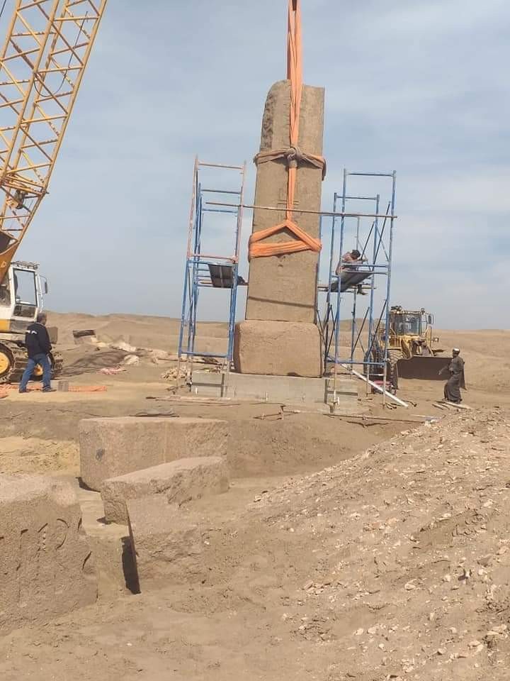 الأثار تبدأ في أعمال ترميم ورفع مسلتين للملك رمسيس الثاني في صان الحجر