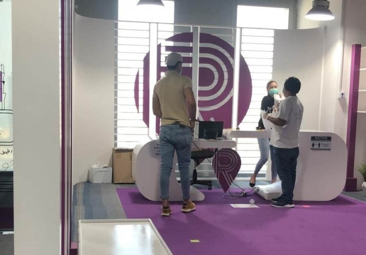 تطبيق رفيق يتيح خدمة نقل السلع بدون تعامل مباشر