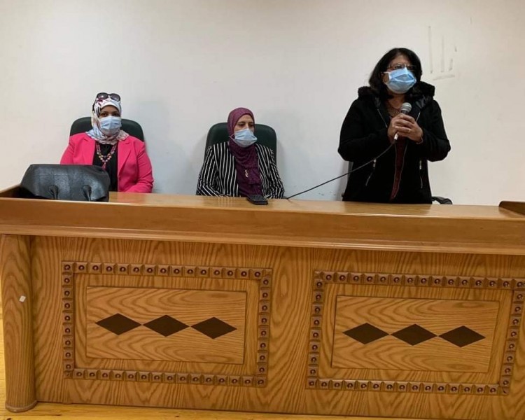 استمرار المبادرة الصحية لمواجهة "فيروس كورونا" بهندسة البترول جامعة السويس