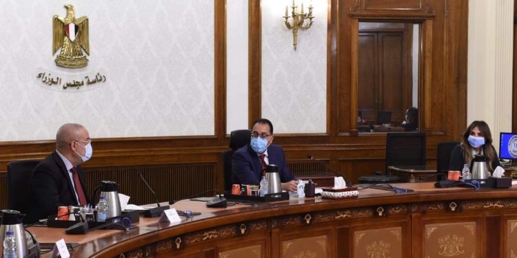 رئيس الوزراء يستعرض خطة تنفيذ مشروعات الصرف الصحي في 51 مركزا بمبادرة "حياة كريمة"