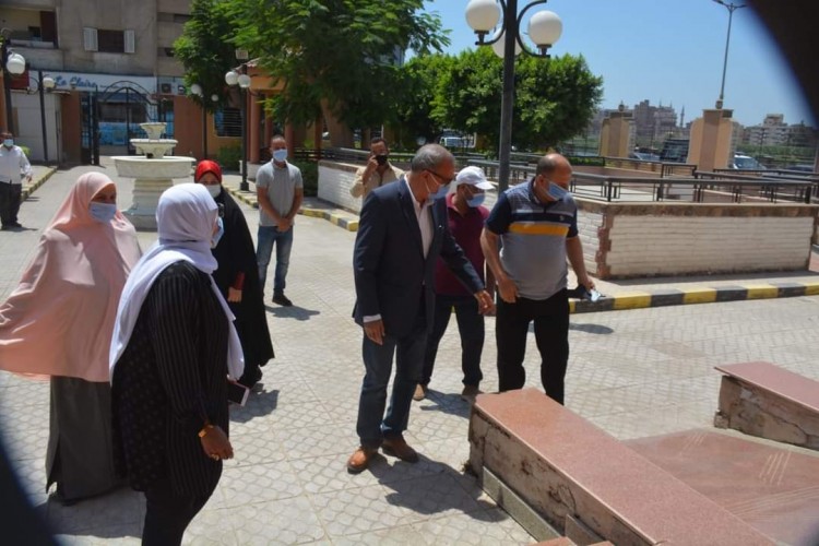 محافظة القليوبية يقوم بجولة تفقدية على عدد من المشروعات بمدينتي بنها وشبرا الخيمة