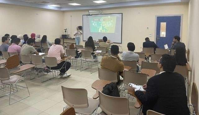 جامعة بدر تبدأ تدريب الطلاب على برامج "التسويق الإلكترونى"