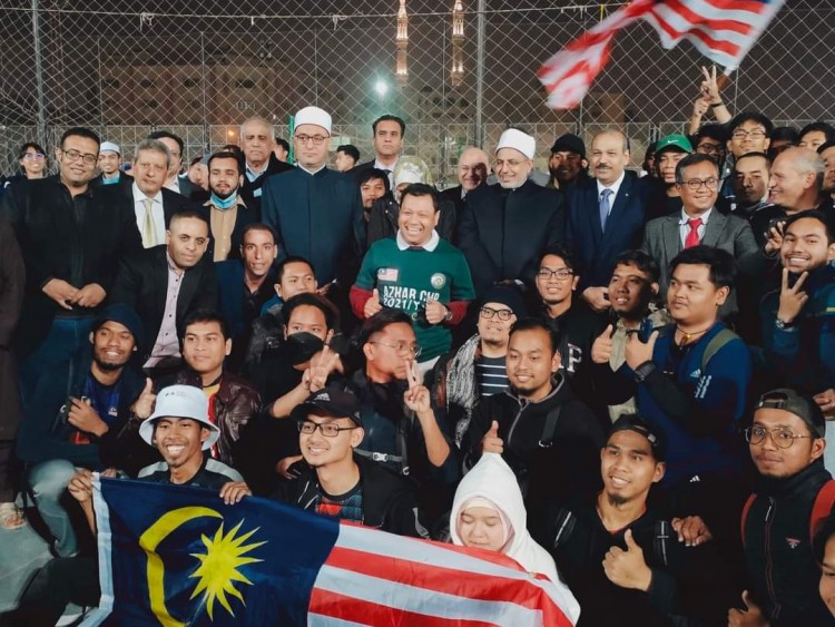 بدء الحفل الختامي لبطولة كأس الأزهر للوافدين