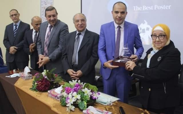 صيدلة بدر تكرم الأقسام الفائزة فى مسابقة اليوم العلمى للكلية