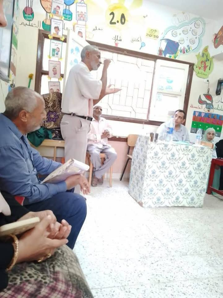 مدير تعليم دراو  يواصل جوالته الميدانية لمتابعة جاهزية المدارس  للعام الدراسي الجديد