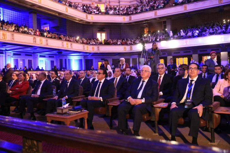 وزير التعليم العالي : مؤتمر جامعة القاهرة يعكس دور الجامعات المصرية فى الذكاء الاصطناعى وتعزيز التعاون مع الصناعة