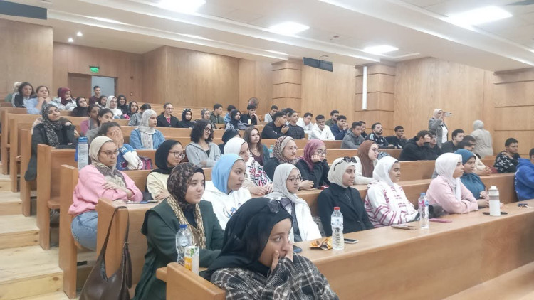 جامعة القاهرة الأهلية تنظم علمية بعنوان : " الأشكال الحديثة للإدمان والغزو الفكري"