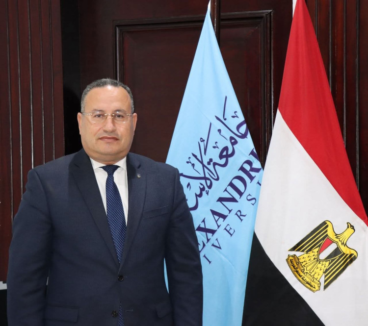 وزير التعليم العالي يهنئ جامعة الإسكندرية لحصولها على لقب الجامعة الأكثر استدامة في أفريقيا لعام 2025م