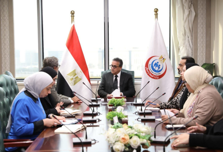 وزير الصحة يستقبل ممثل شركة “مالتي كير فارما” لتعزيز التعاون في مجال الأمراض النادرة