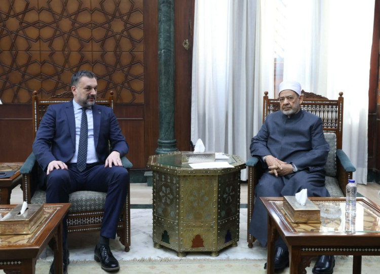 شيخ الأزهر يستقبل وزير خارجية البوسنة والهرسك لبحث تعزيز التَّعاون المشترك