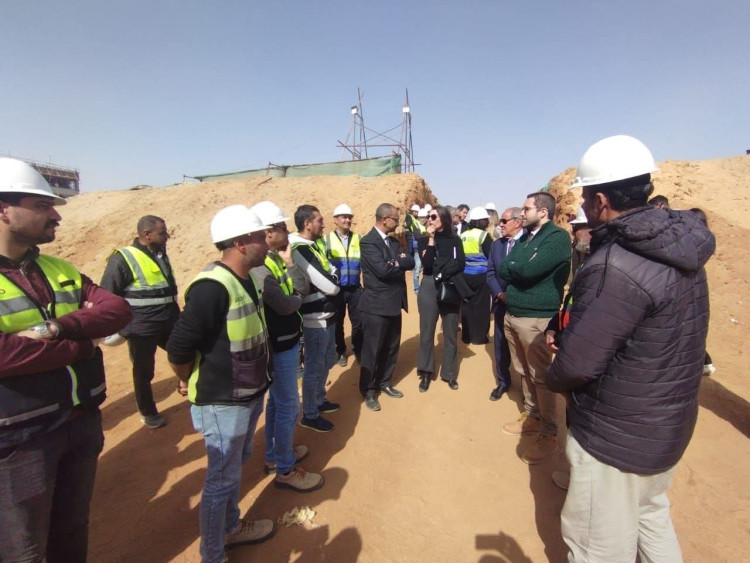 التعليم العالي : زيارة ميدانية لمتابعة مستجدات مشروع الحرم الجامعي الجديد للجامعة الفرنسية الأهلية بمدينة الشروق