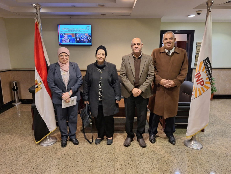 مكتبة مصر العامة ومعهد التخطيط القومي يبحثان إطلاق برامج تدريبية وثقافية