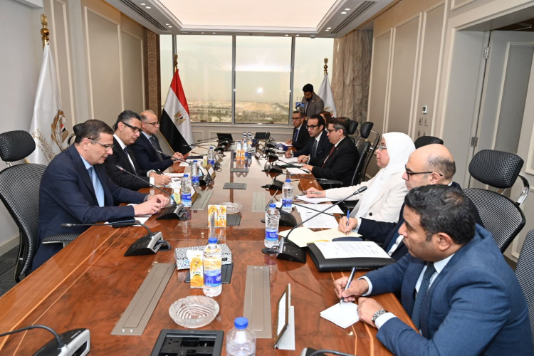 وزراء التموين والزراعة والاستثمار يعقدون اجتماعًا ثلاثيًا لبحث آليات التكامل لتحقيق استقرار الأسواق