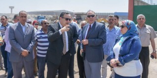 محافظ اﻹسكندرية يتفقد المحطة الوسيطة بأم زغيو بالعجمي