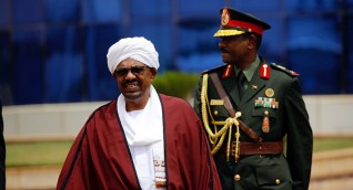 الشرطة السودانية تصدر بيانا لكشف حقيقة «هروب البشير»