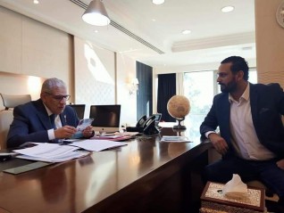 "محلب"يبحث سبل للمشردين بالتعاون مع مؤسسة معانا لإنقاذ إنسان