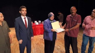 تكريم الفائزين بجائزة الدكتور محمد هندى للإبداع بسوهاج
