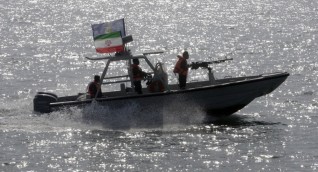 إيران تدعو بريطانيا للإفراج عن الناقلة النفطية ومغادرة القوى الأجنبية للشرق الأوسط