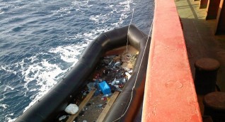 ليبيا تنقذ 53 مهاجرا غير شرعي قبالة سواحلها