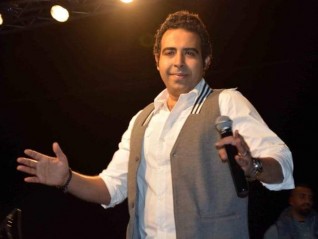 عدوية يتألق فى مهرجان محكي القلعة