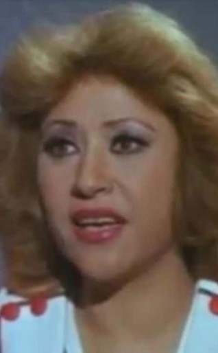 الفنانة القديرة أمال رمزى والملحن حسن اش اش ضيوف برنامج أسرار والنجوم