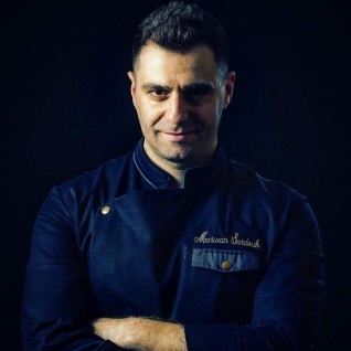 الشيف اللبناني مروان السردوك: سعيد بتكريمي في مهرجان الطعام المصري