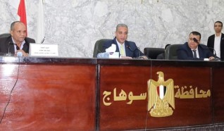 محافظ سوهاج : إنشاء مركز للتسوق لعرض المنتجات اليدوية بالتنسيق مع جهاز ”تنمية المشروعات”