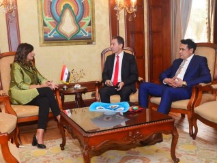 وزيرة الهجرة تطلق منحة «هشام عاشور» لتدريب أطباء بألمانيا