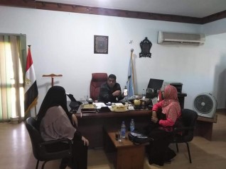 سعد البدرى رئيس مدينة القصير يلتقى بأعضاء جمعية أصدقاء مرضى الفشل الكلوى