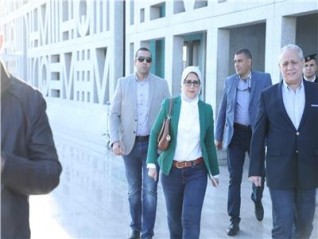 وزيرة الصحة تصل محافظة الأقصر لمتابعة استعدادات تطبيق التأمين الصحي الشامل الجديد