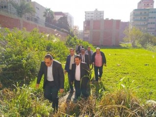 بالصور:محافظ الشرقيه يتفقد أعمال المراحل المتبقية من إنشاء كوبري شرويدة