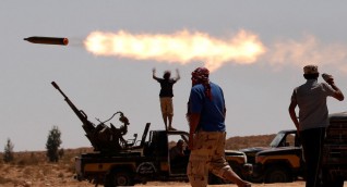 مسؤول: ليبيا تطلب من تركيا رسميا الحصول على دعم عسكري جوي وبري وبحري