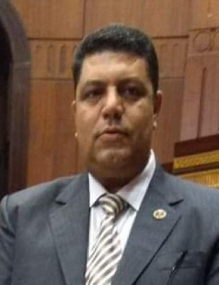 في كلام مصاطب " الببغاوات في التعليم "